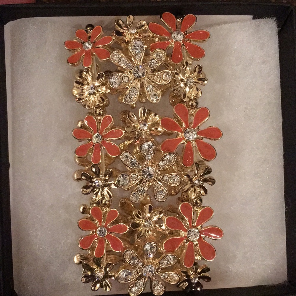 Floral bracelet